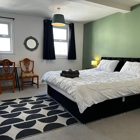 Cosy Entire Apartment Super King Bed Near Town Center Colchester Exterior photo